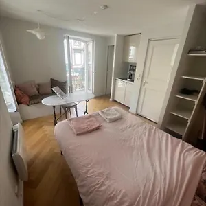 Appartement Nice Studio Overlooking The Notre Dame Cathedral, Clermont-Ferrand